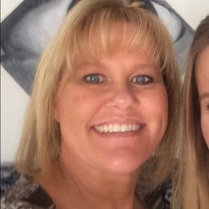 Meet your Posher, Rhonda